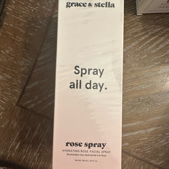 Grace & Stella Rose Spray Hydrating Facial Mist - Picture 1 of 2